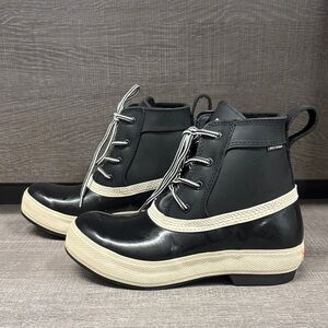 Womens Xtratuf 6" Legacy Lace Boots LLW6-000 (Black) - Size 7